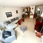 Spacious Aker Brygge Apartment With Balcony